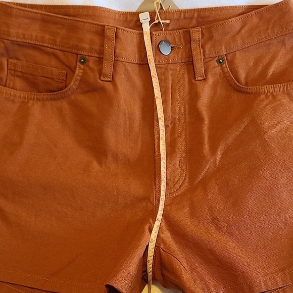 Patagonia Women's High Waist Rust Shorts - Picture 7 of 11